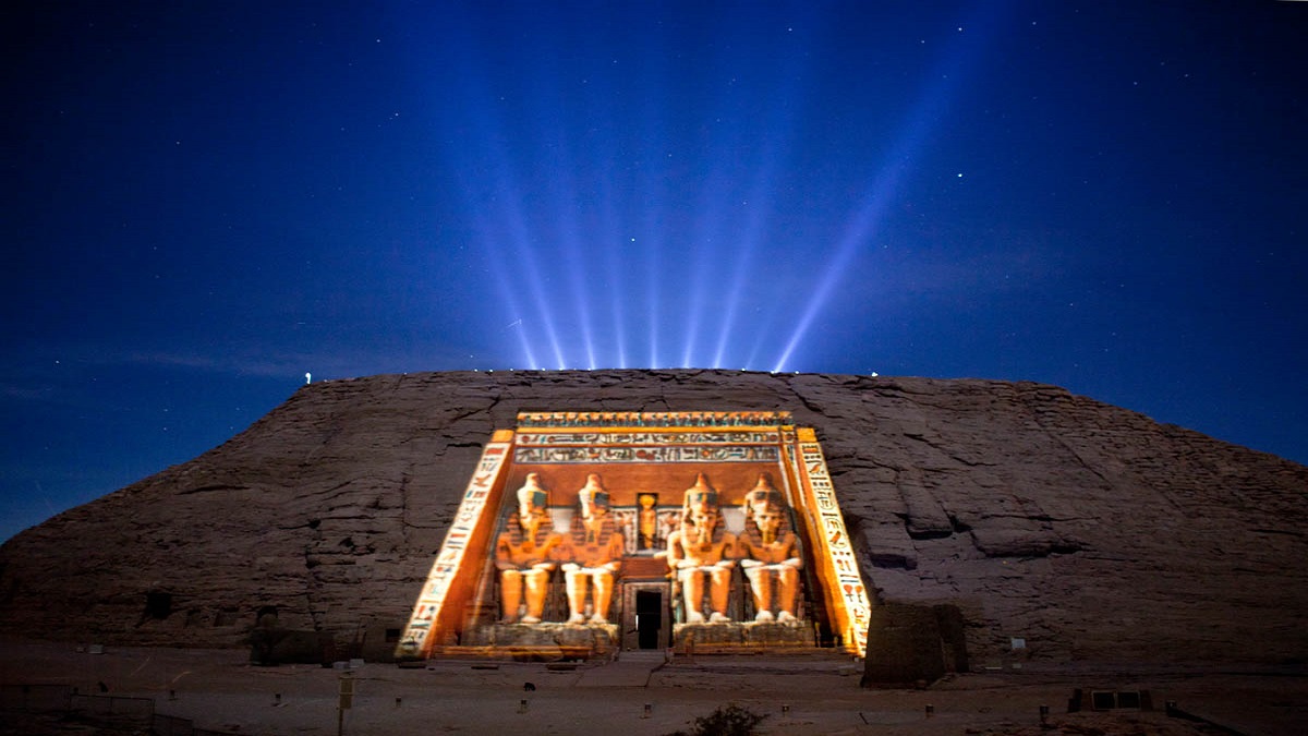 ABU SIMBEL 2 DAY TOUR BY PRIVATE MINI-BUS FROM ASWAN