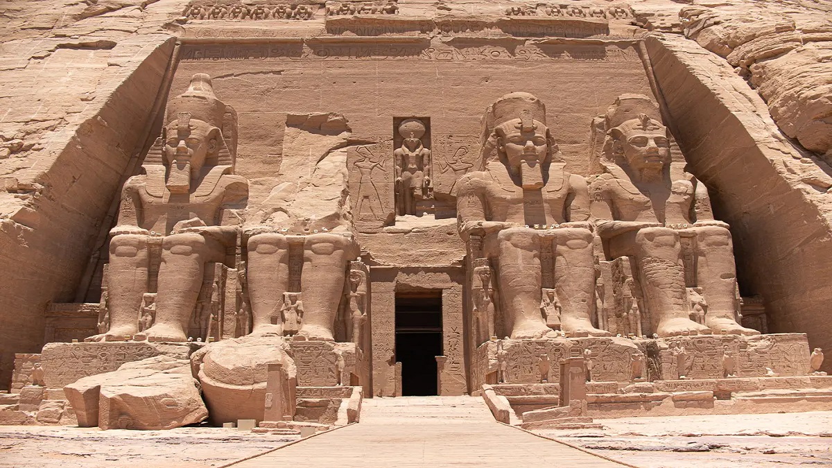 ABU SIMBEL PRIVATE DAY GUIDED TOUR